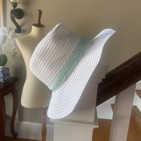 Anthropologie White Raffia Trimmed Rancher Hat - Picture 5 of 8